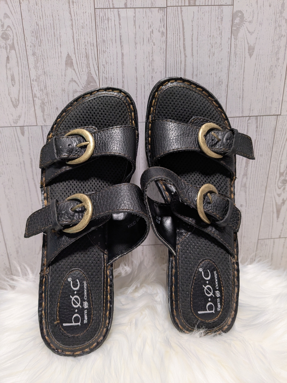 b.o.c. Women's Black Leather Double-Buckle Adjustable Slide Sandals Size 8